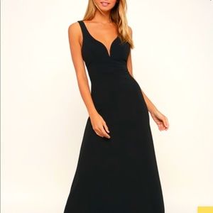 NWT Lulu’s Glamour Than This Black Maxi Dress, S